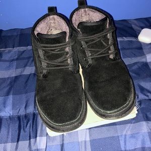 Black Uggs Men Low Top